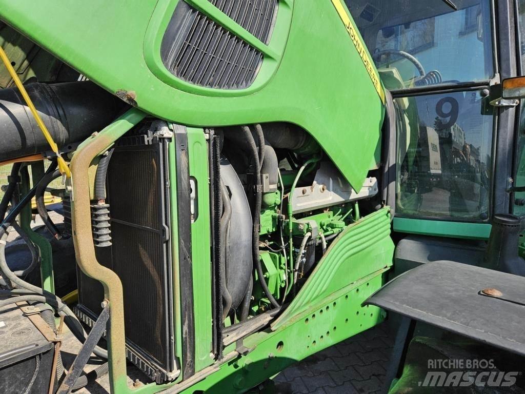 John Deere 6530 Трактори