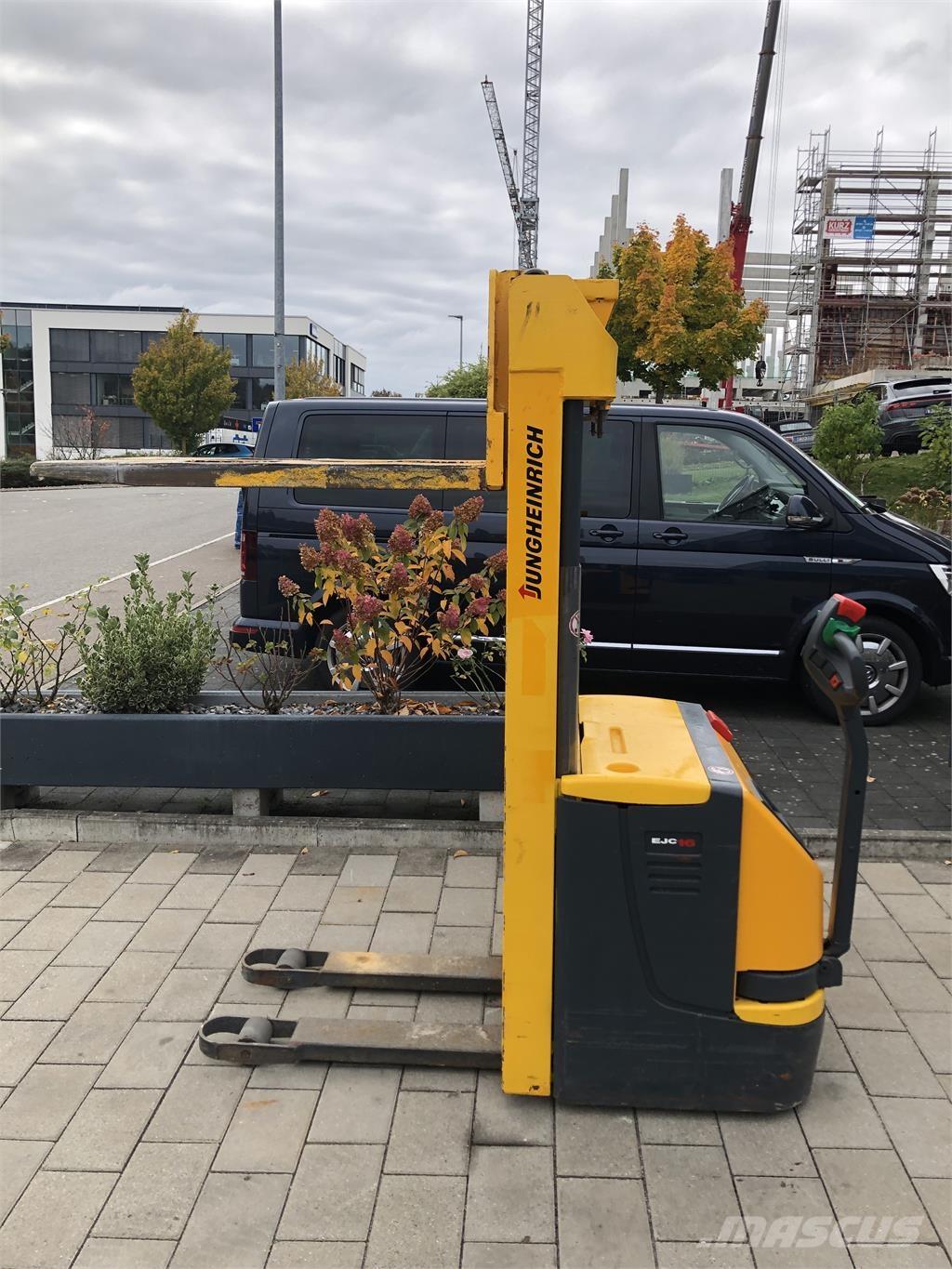 Jungheinrich EJC16 Самоходни товарачи