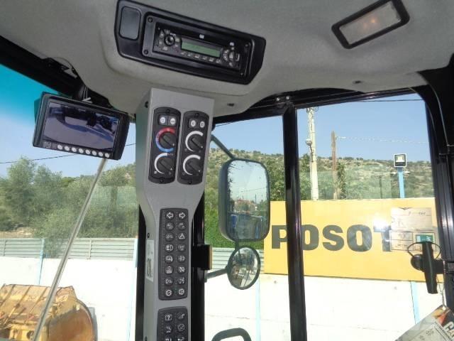 CAT 966K Колесни товарачи