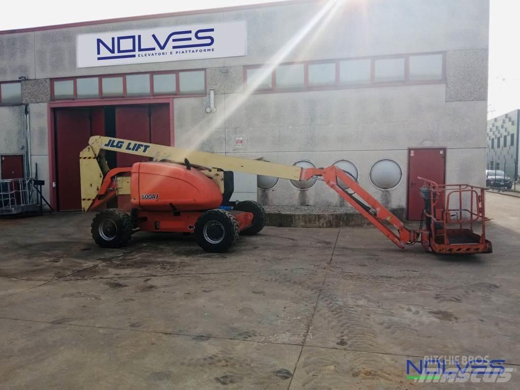 JLG 600AJ Съчленени стрелови подемници