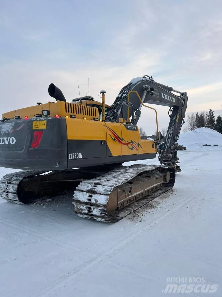 Volvo EC 250 D L Верижен екскаватор