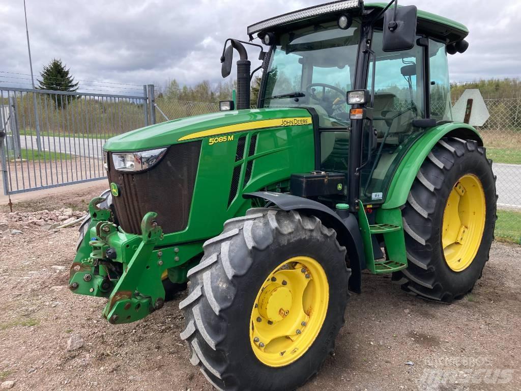 John Deere 5085 M Трактори