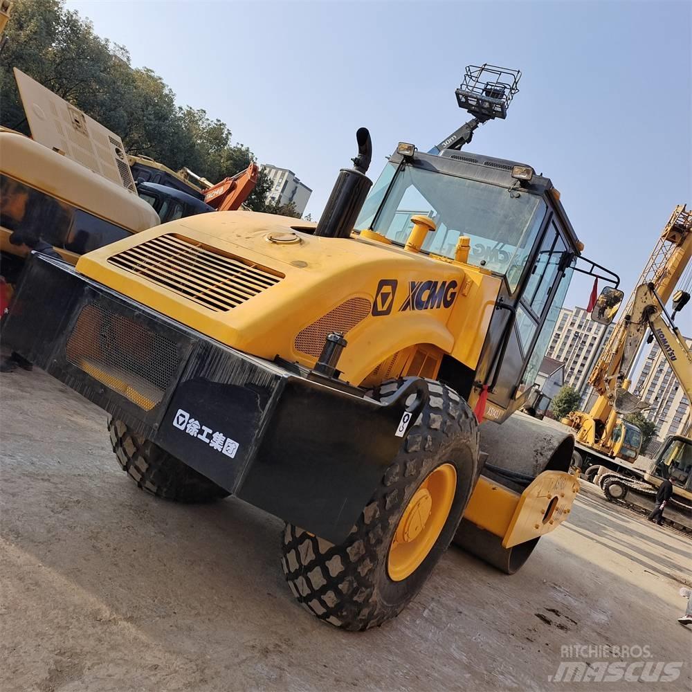 XCMG XS 142 J Еднобарабанни ролки
