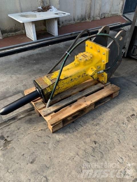 Atlas Copco SB 702 Чукове/Раздробители
