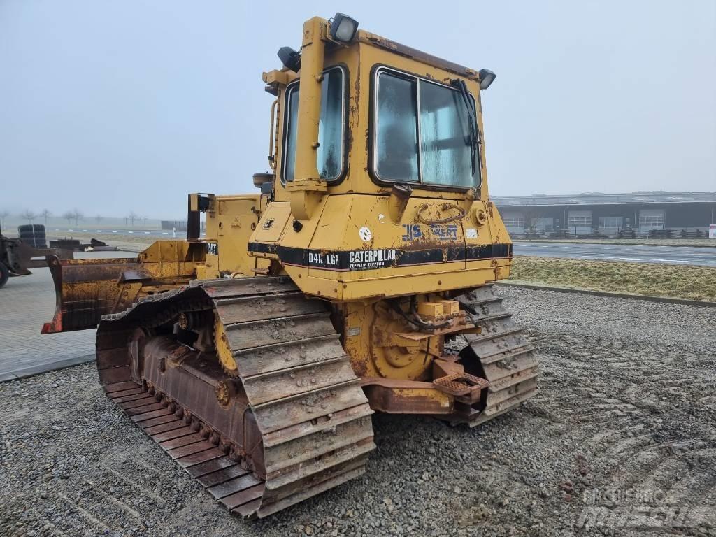 CAT D 4 H Верижни булдозери
