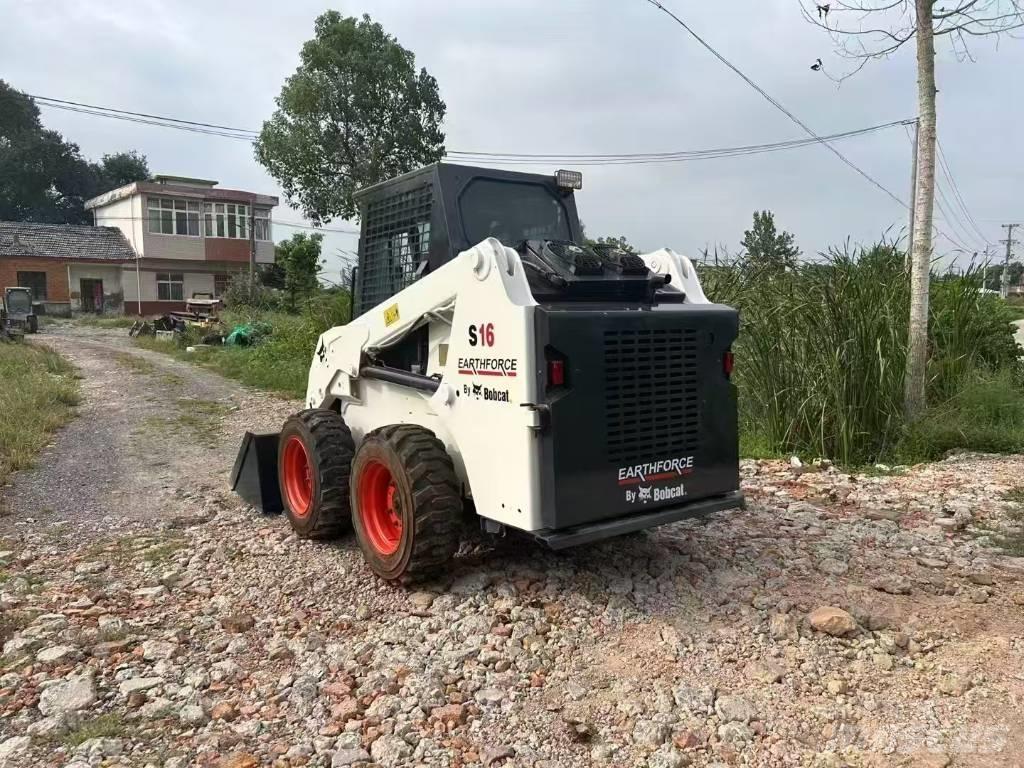 Bobcat S 16 Мини товарачи
