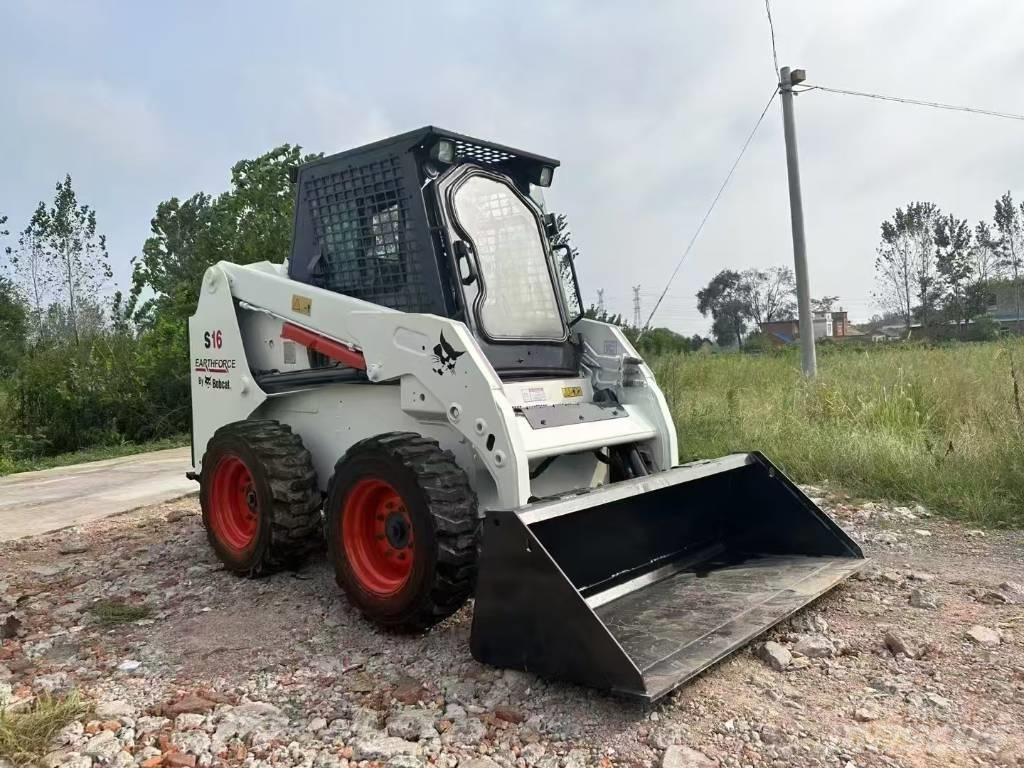 Bobcat S 16 Мини товарачи
