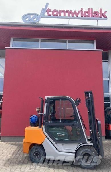 Still RC 40-35 Камиони с АГУ