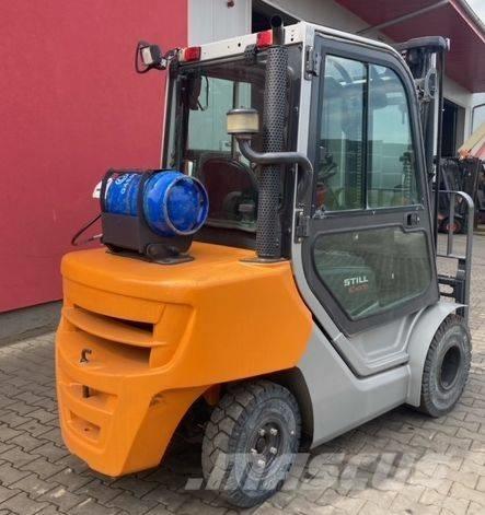 Still RC 40-35 Камиони с АГУ