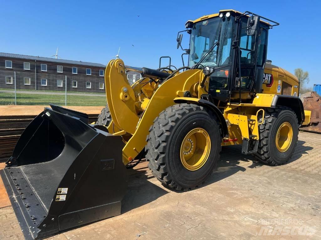 CAT 926M Колесни товарачи