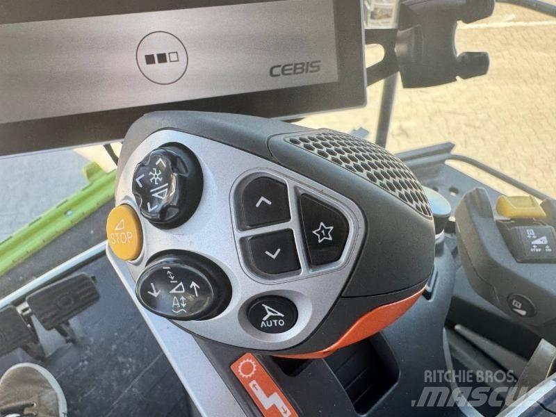 CLAAS LEXION 8600 Комбайни