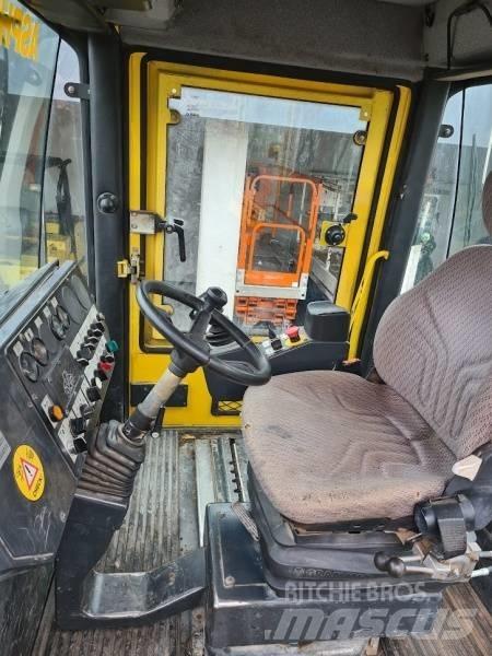 Bomag BW 174 AD Двойни барабанни ролки
