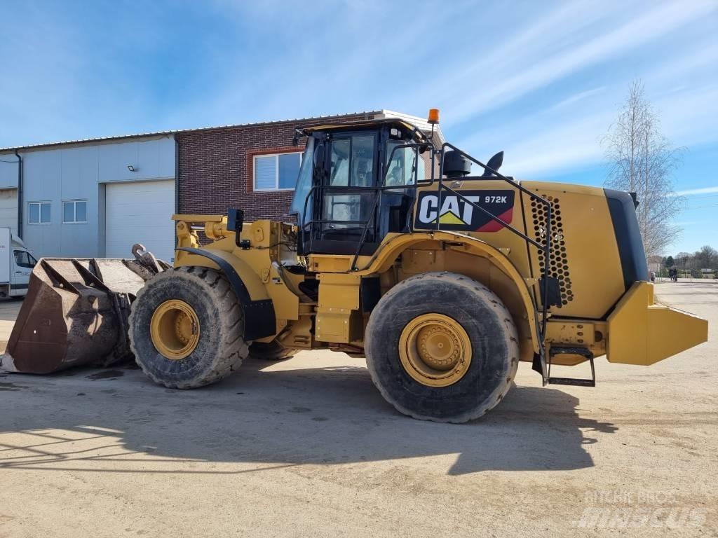CAT 972 K Колесни товарачи