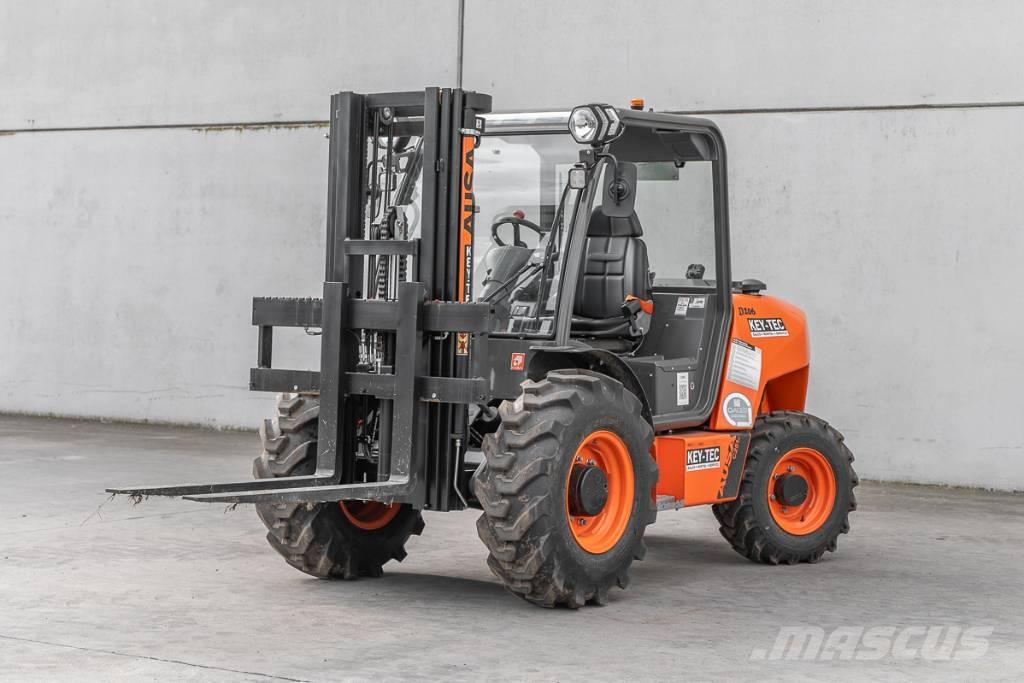 Ausa C 251 H x4 Дизелови камиони