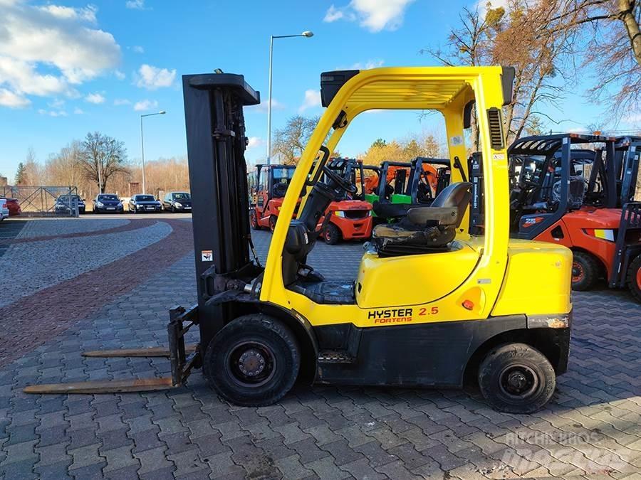 Hyster H2.5FT Дизелови камиони