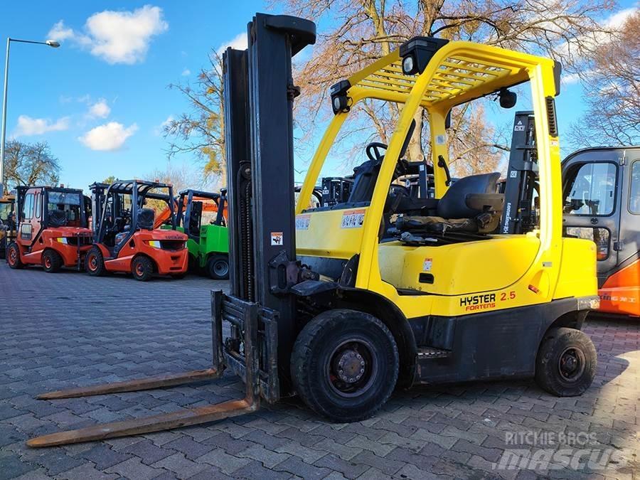Hyster H2.5FT Дизелови камиони