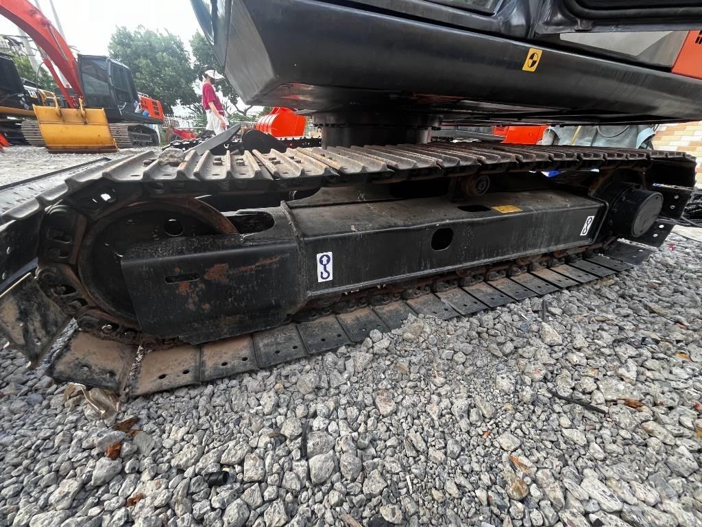 Hitachi ZX 70 Средни екскаватори 7т - 12т