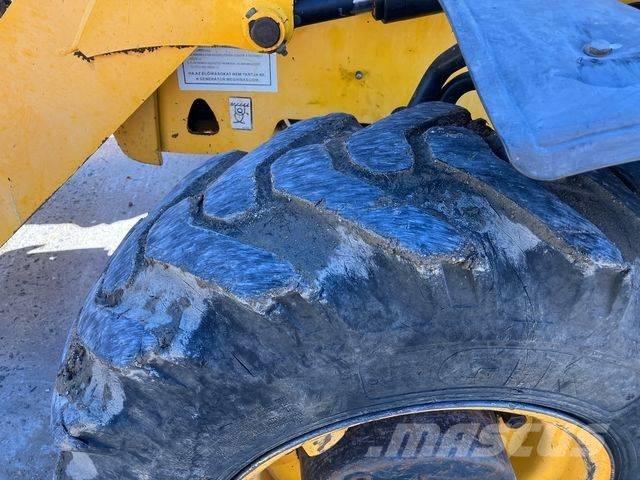 JCB 3 CX Товарач със заден ексватор