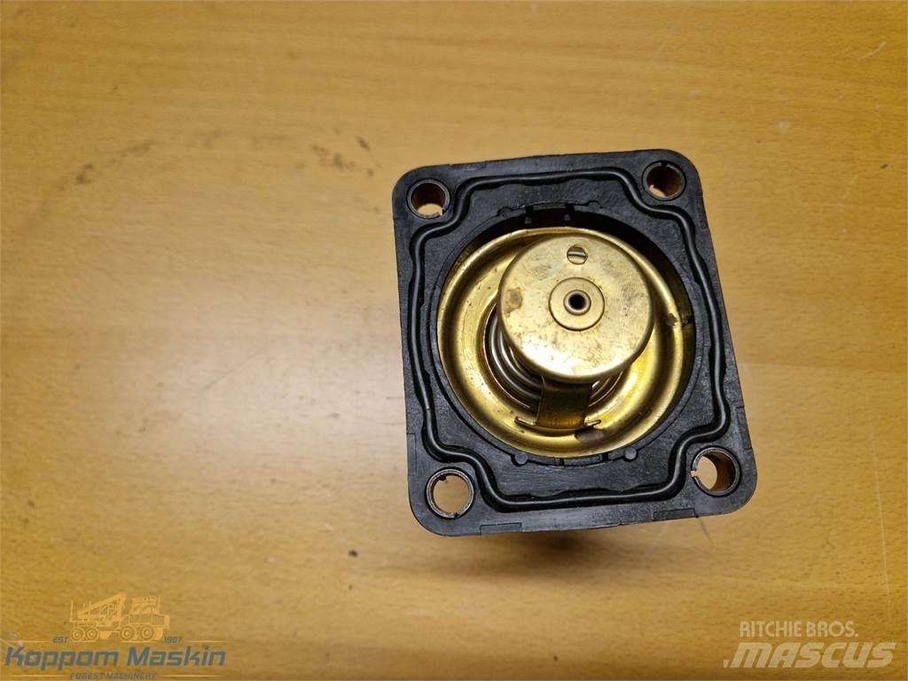Perkins 4133L036 Двигатели