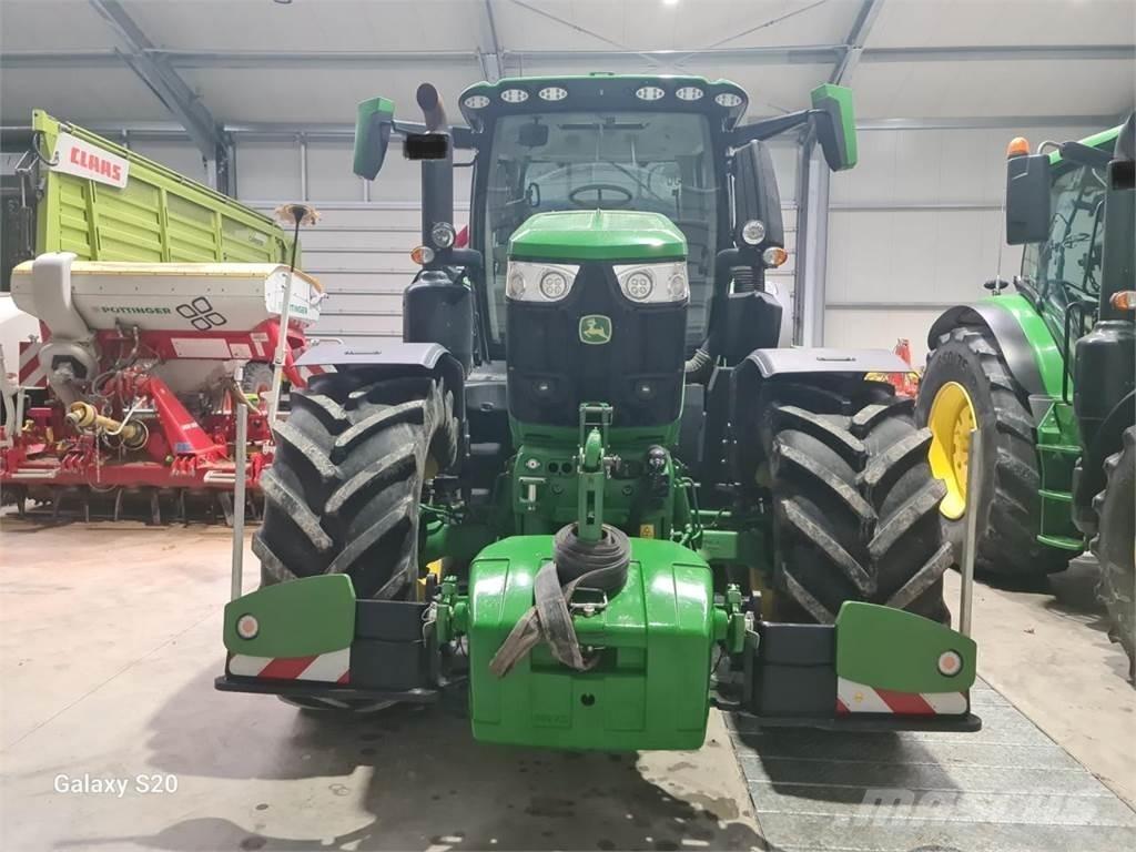 John Deere 6R 230 Трактори