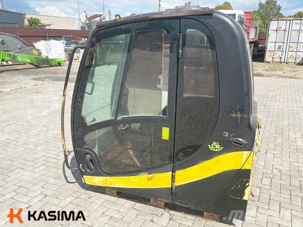 JCB JS130 Cabin Кабина