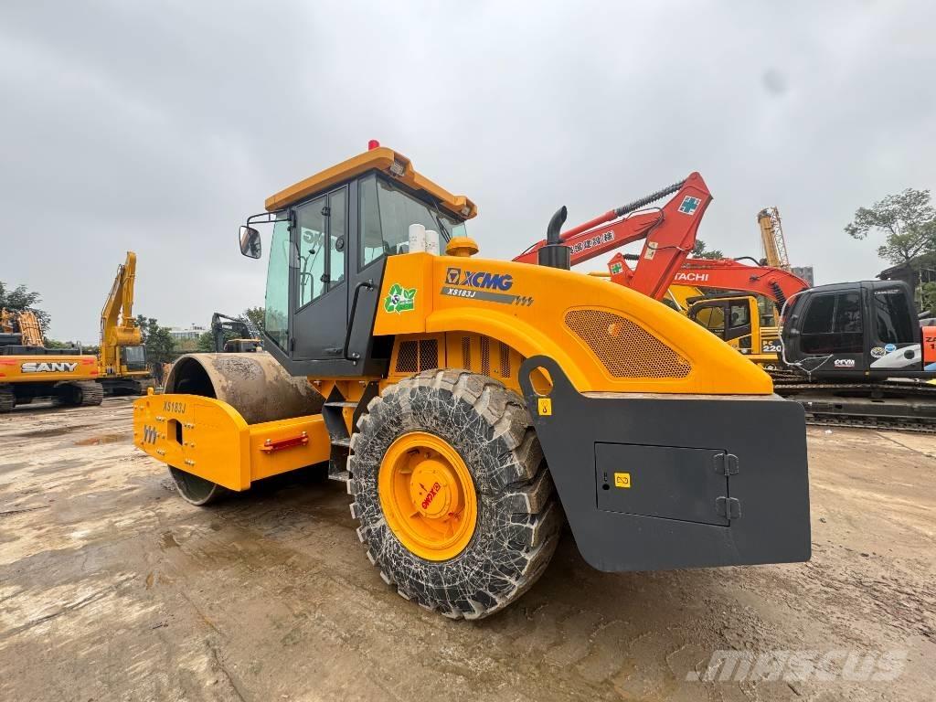 XCMG XS 183 J Еднобарабанни ролки

