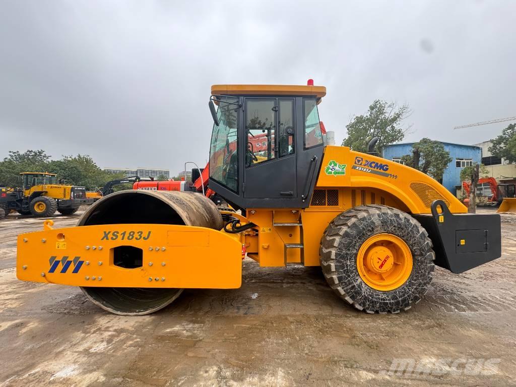 XCMG XS 183 J Еднобарабанни ролки
