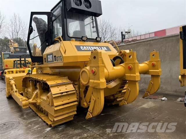 CAT D 7 G Верижни булдозери
