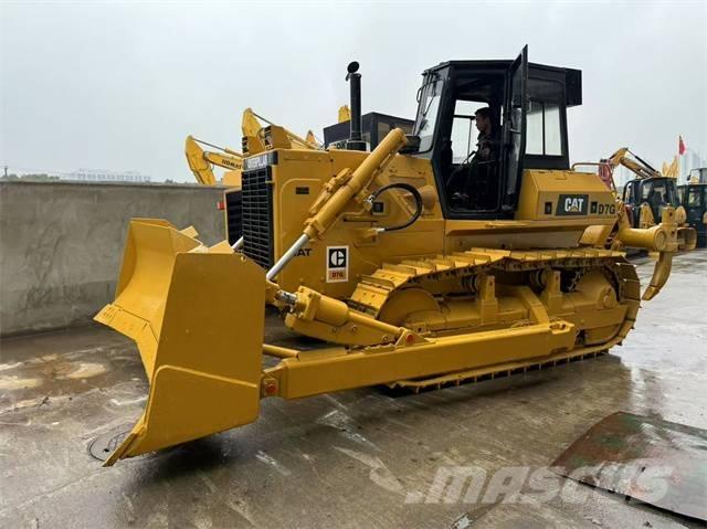 CAT D 7 G Верижни булдозери
