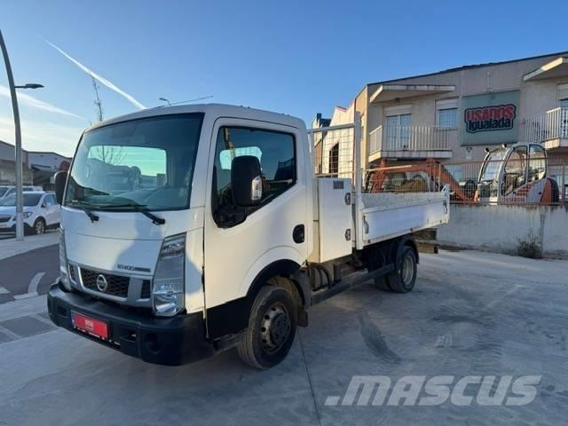 Nissan CABSTAR 35.14 Пикапи