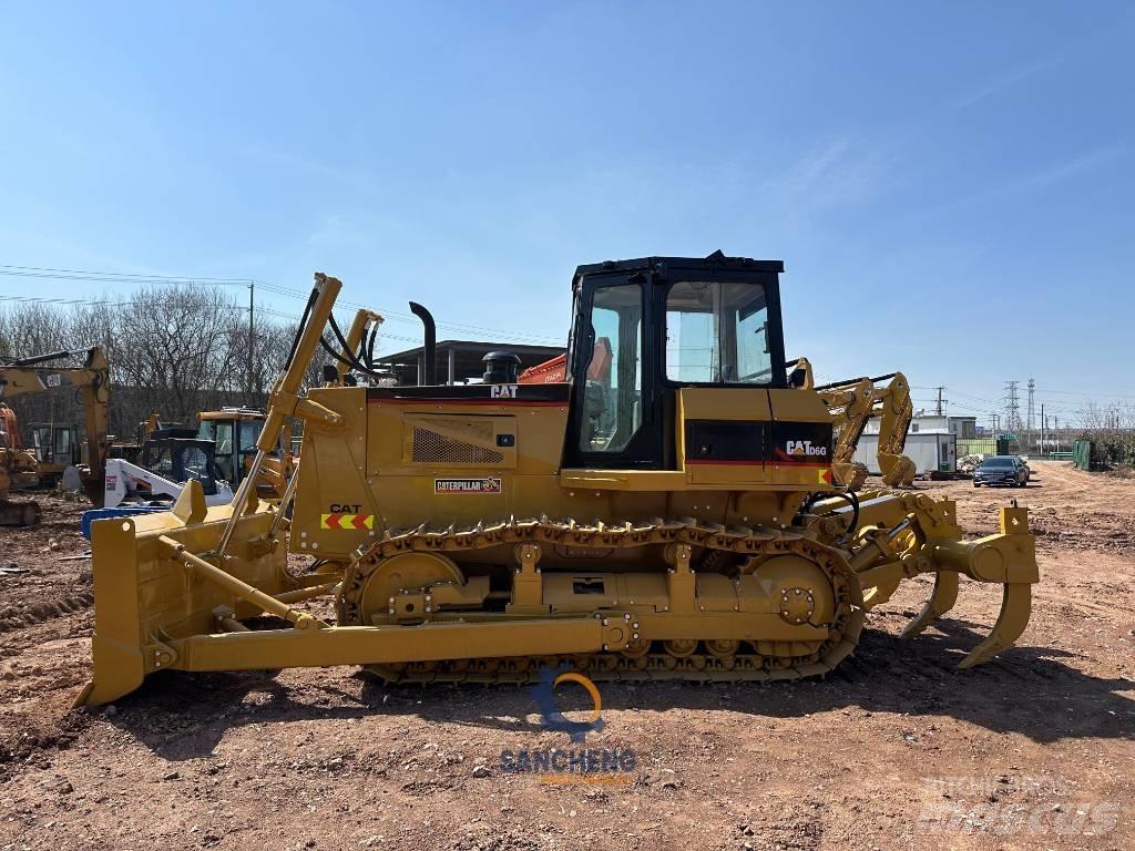 CAT D 6 G Верижни булдозери
