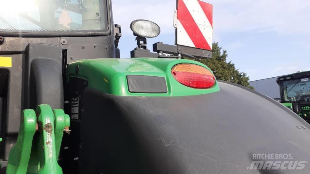 John Deere 6250 R Трактори