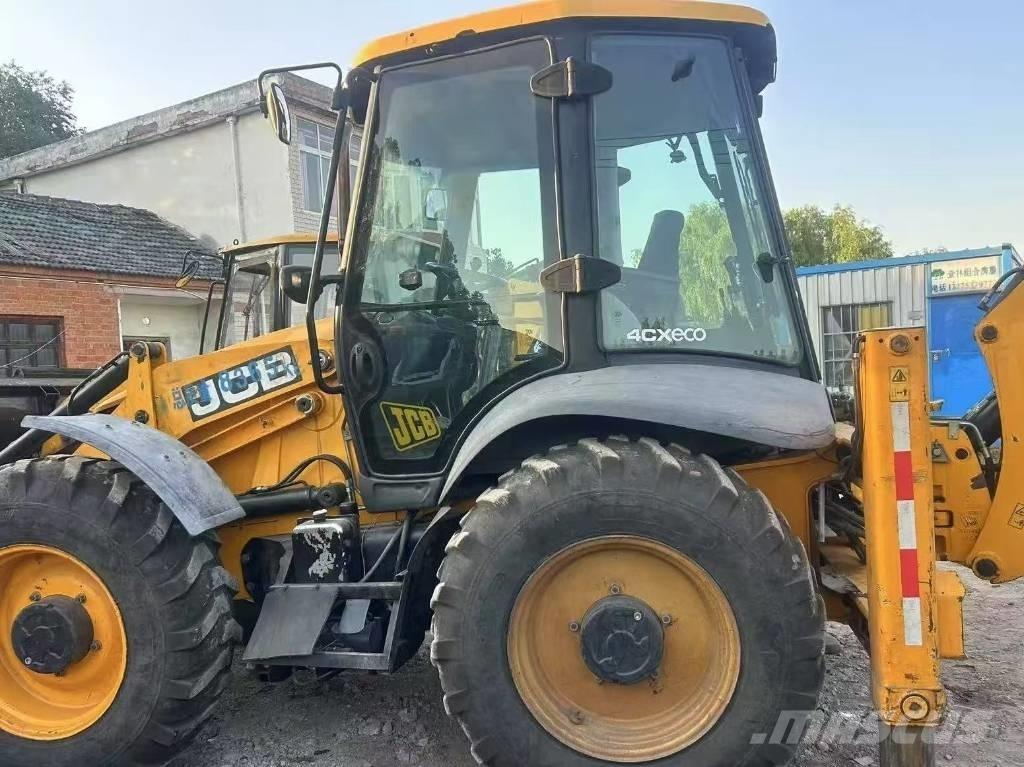 JCB 4 CX Товарач със заден ексватор