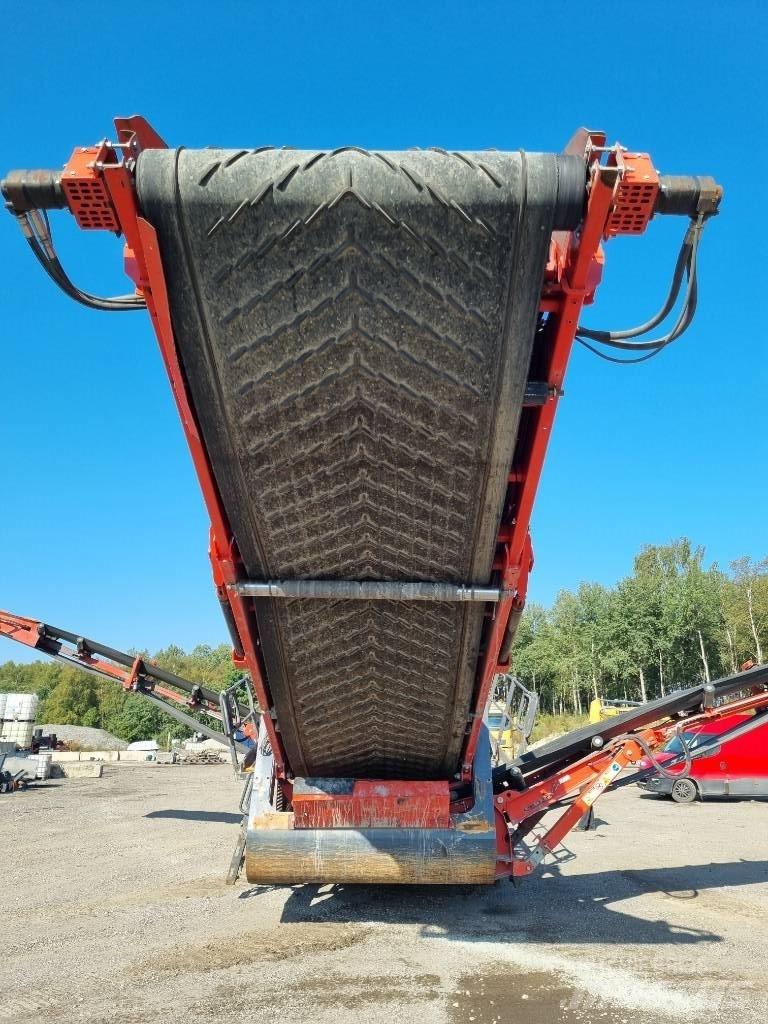 Sandvik QE 441 Мобилни скрийнери
