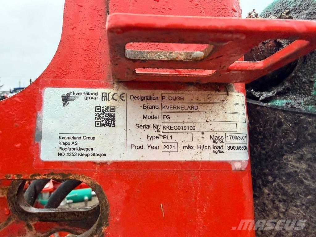 Kverneland EG85 Реверсивни плугове