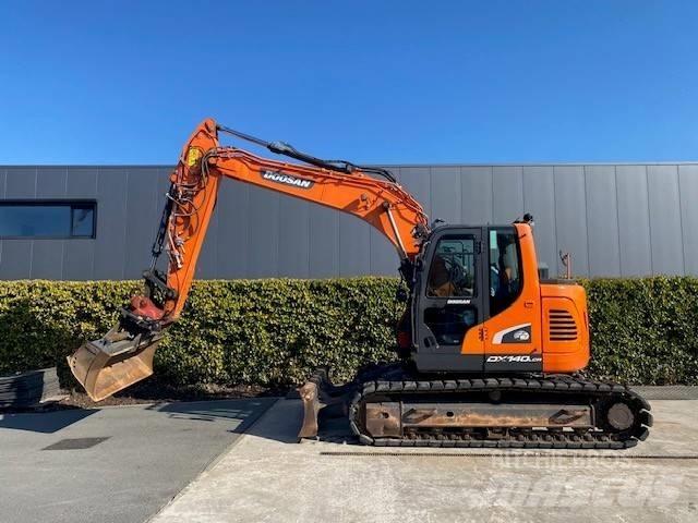 Hitachi 140W-5B Колесни екскаватори