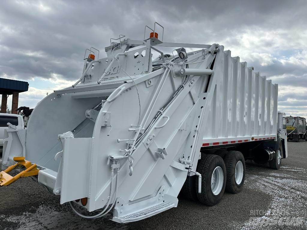Mack LE613 Камиони за отпадъци