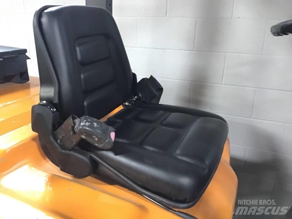 Toyota 02-5 FD 30 Вилични кари-повдигачи - други
