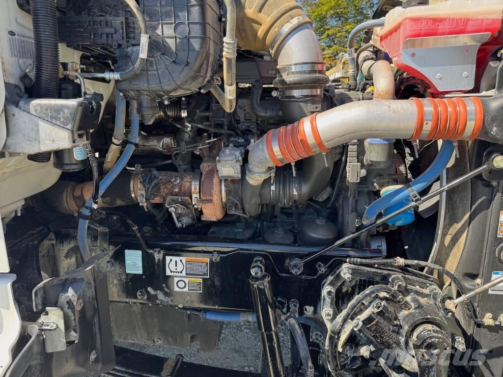 Peterbilt 567 Самосвал