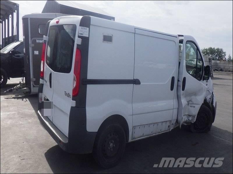 Renault Trafic 2 Фургони
