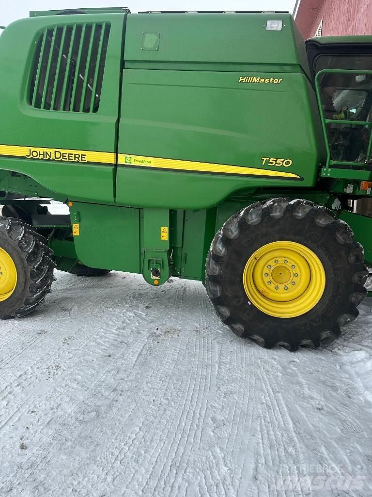 John Deere T550 Комбайни