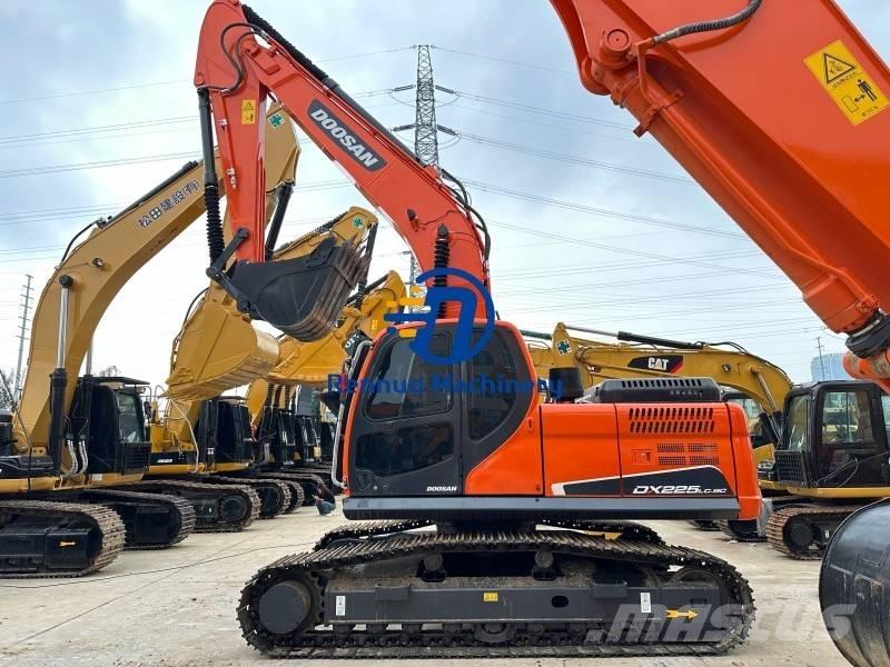 Doosan DX 225 LC-9C Верижен екскаватор