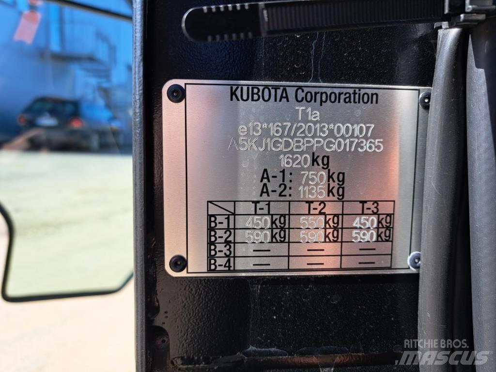 Kubota RTV-X1100 UTV

