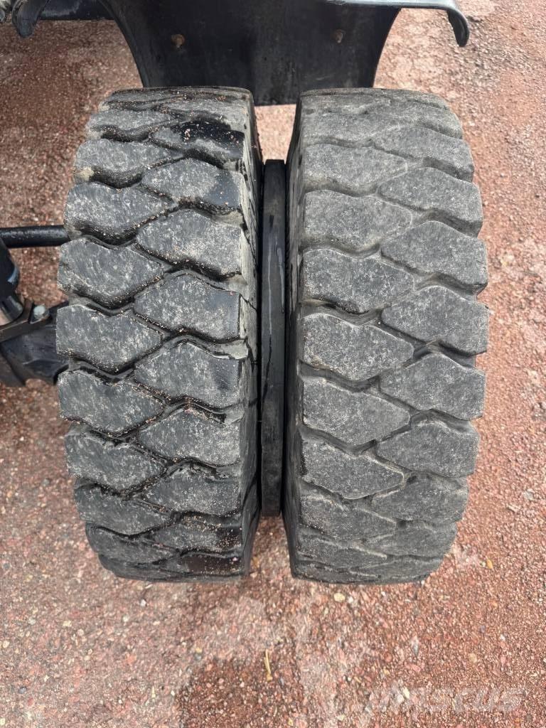 Bobcat E 57 W Колесни екскаватори