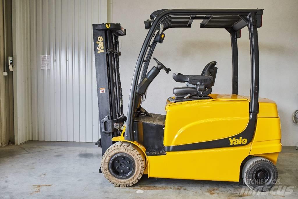 Yale ERP35VL Електрически вилични кари-повдигачи