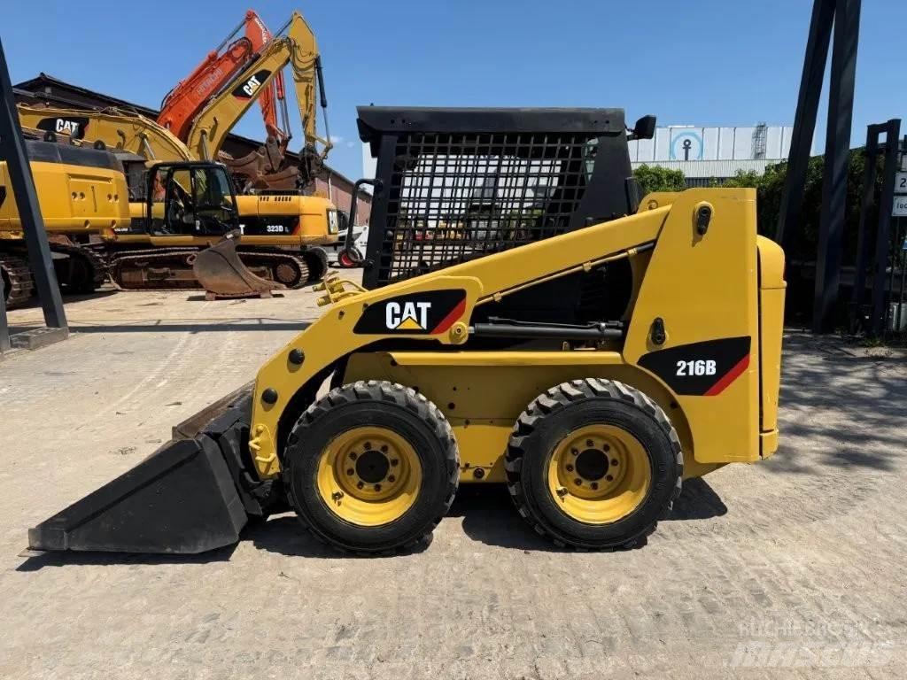CAT 216B (226,S130) Мини товарачи
