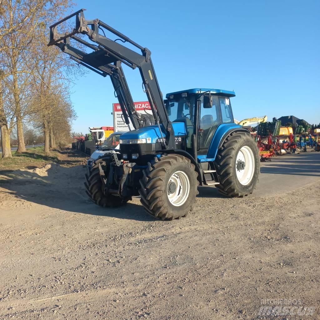 New Holland 8770 Трактори