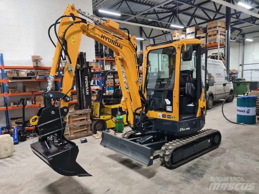 Hyundai R25-9AK Мини екскаватори < 7 т