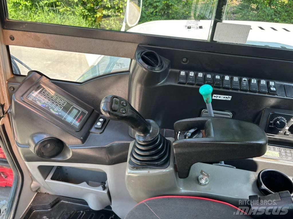 Takeuchi TB 290 Средни екскаватори 7т - 12т