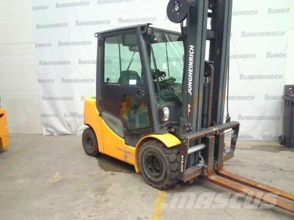 Jungheinrich DFG 430 Дизелови камиони